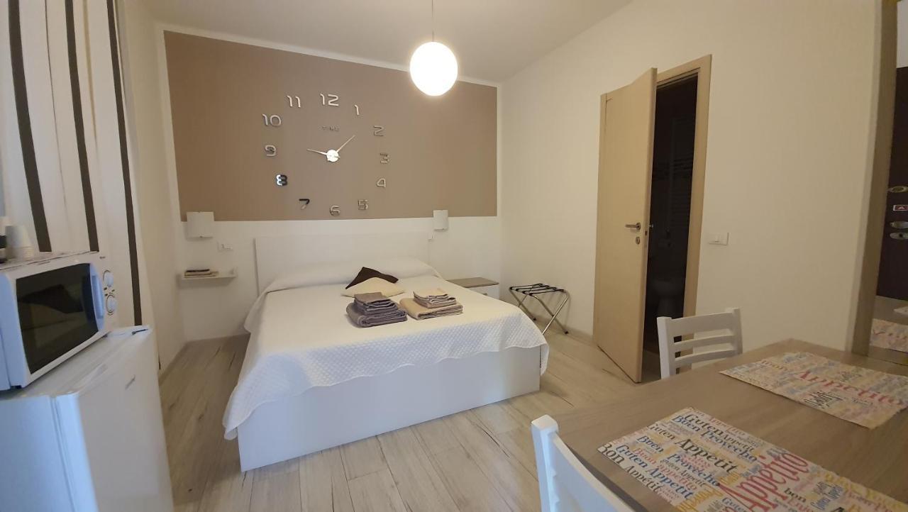 Le Camere Di Sabrina Con Bagno In Camera Sarzana Exteriér fotografie