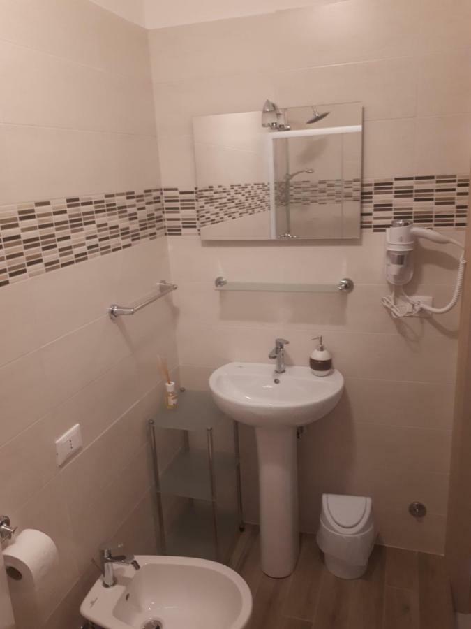 Le Camere Di Sabrina Con Bagno In Camera Sarzana Exteriér fotografie