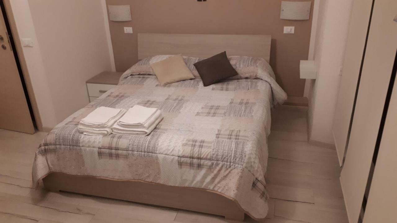 Le Camere Di Sabrina Con Bagno In Camera Sarzana Exteriér fotografie