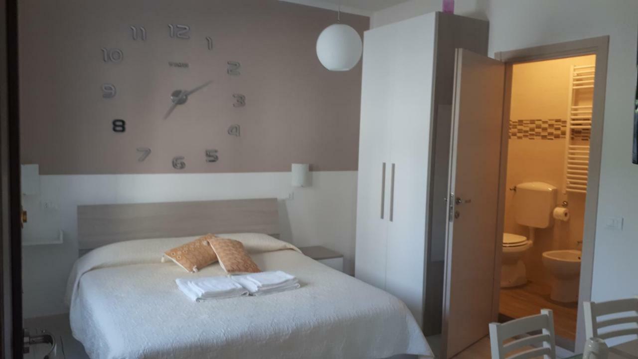 Le Camere Di Sabrina Con Bagno In Camera Sarzana Exteriér fotografie