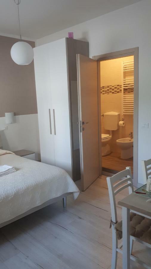Le Camere Di Sabrina Con Bagno In Camera Sarzana Exteriér fotografie